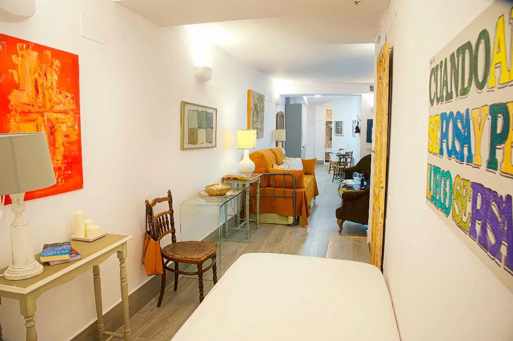 APARTMENT DELUXE Room, Overland Suites Catedral Luxury Apartments, Seville