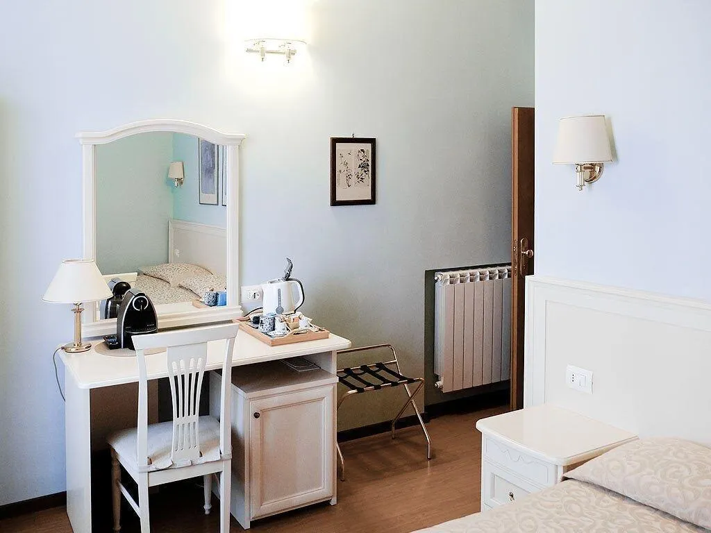 Room, Adriana E Felice, Naples