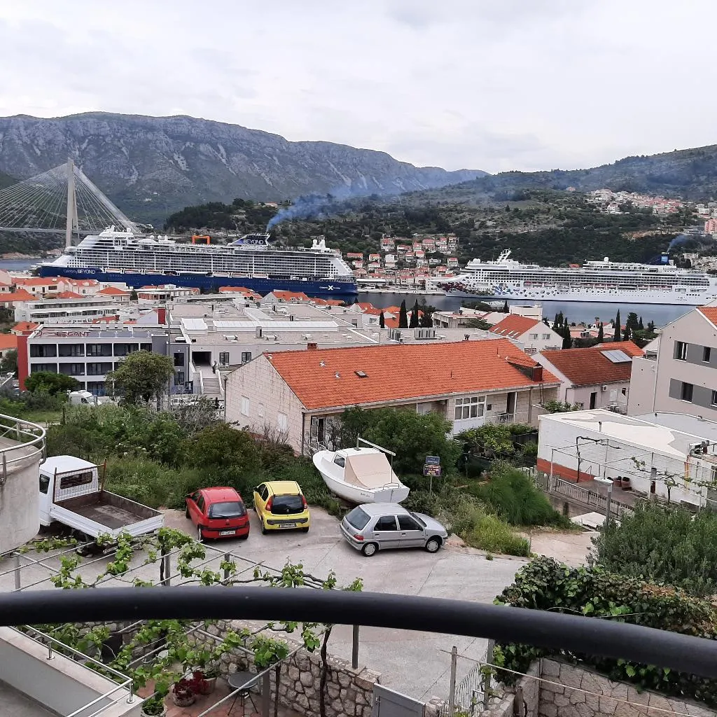 APARTMENT HARBOUR VIEW Room, House Perone, Dubrovnik