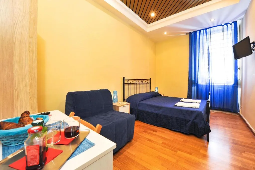 Room, Trinity Luxury Rooms, Rome