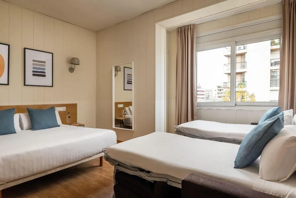 QUADRUPLE TWO DOUBLE BEDS Room, Erba By Pillow, Costa Brava