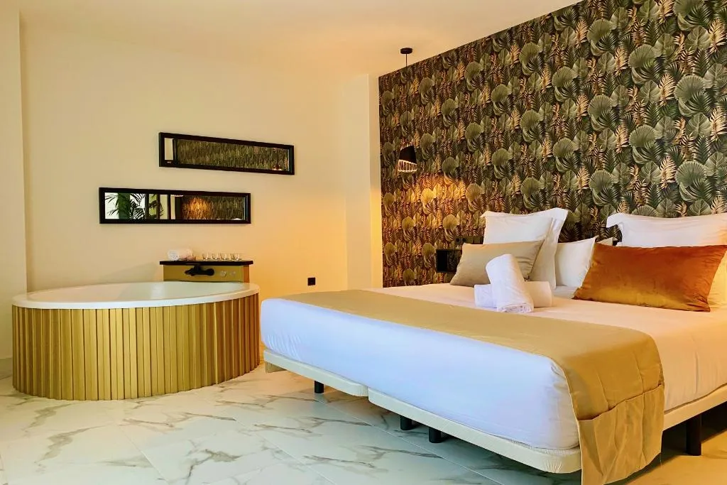 DOUBLE ONE BEDROOM ONE BATHROOM Room, La Plaza, Costa Blanca