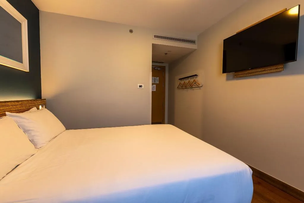 Room, Travelodge Barcelona Poblenou, Barcelona