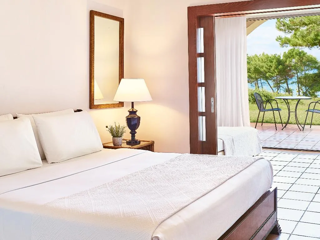 FAMILY ROOM SIDE SEA VIEW Room, Grecotel LUXME Oasis, Athens