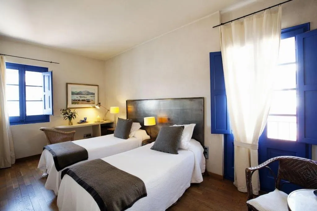 Room, Hostal De La Plaça, Barcelona