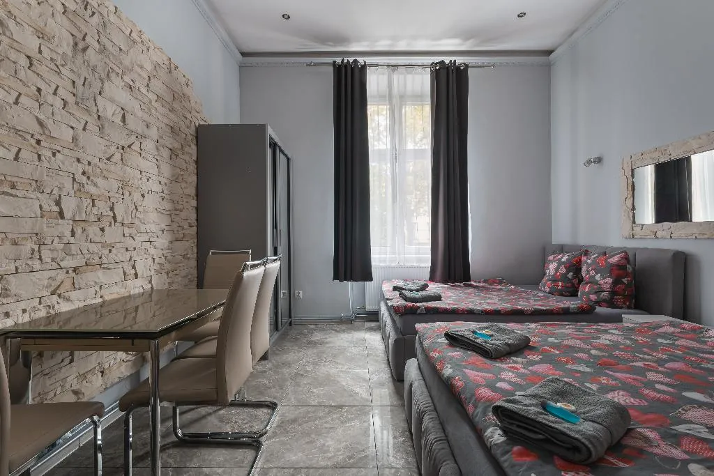 APARTMENT CAPACITY 3 Room, Queen Apartments, Krakow