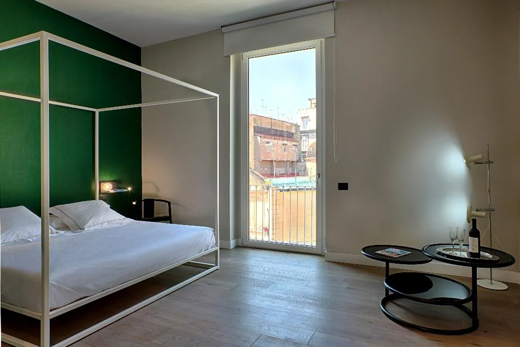 Double or Twin KING SIZE BED Room, Casa Pacifico Napoli, Naples