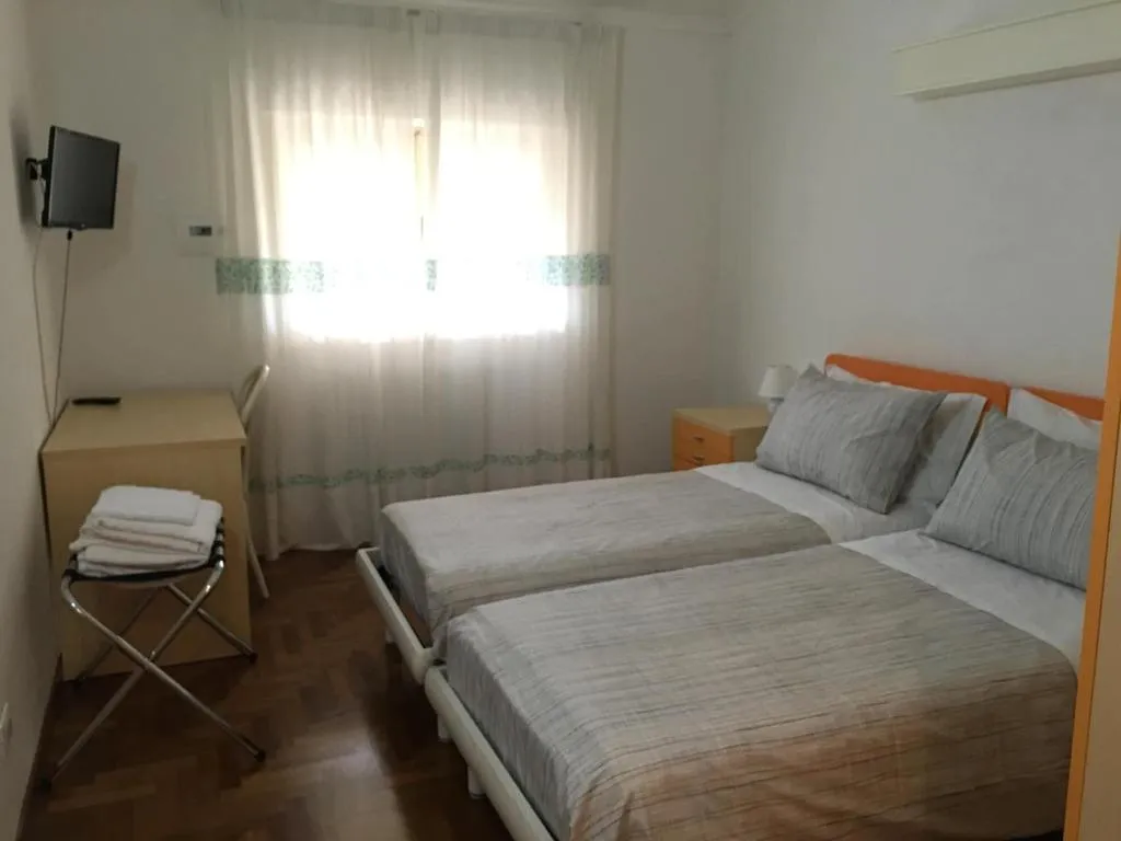 Room, VillaGiò B&B, Rome