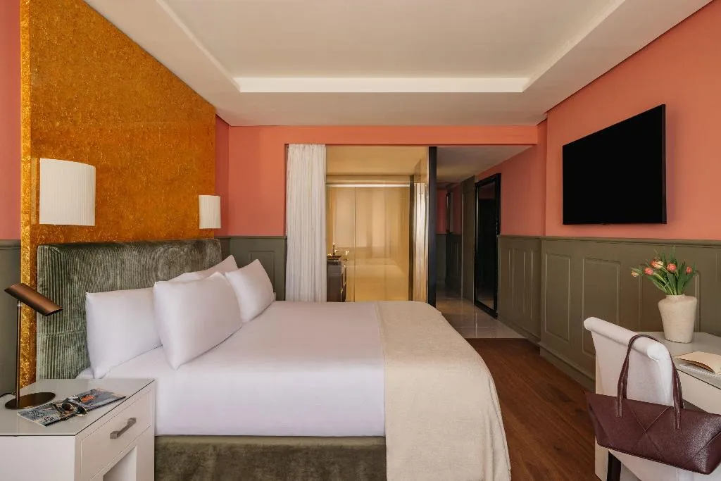 Room PREMIUM Room, Hotel Colón Gran Meliá, Seville