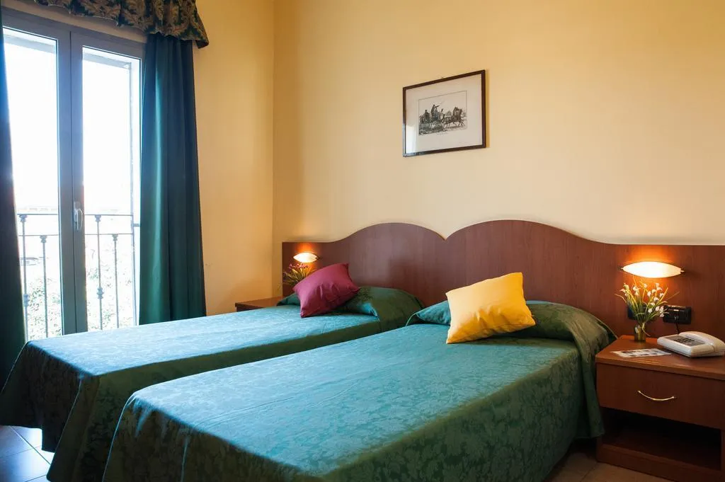 QUADRUPLE STANDARD Room, The Best Hotel, Milan