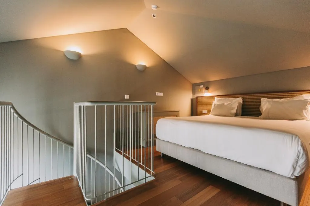 DOUBLE DUPLEX DELUXE Room, Torel Saboaria, Porto