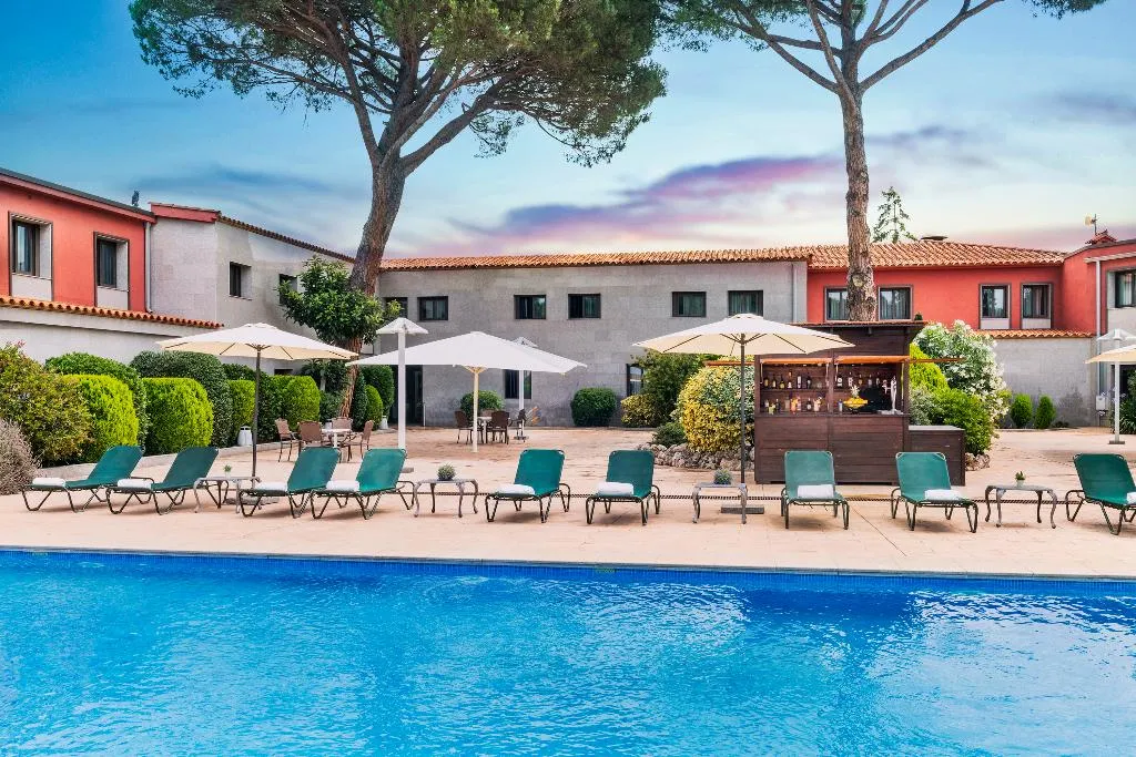 Pool, Salles Hotel Aeroport de Girona, Costa Brava