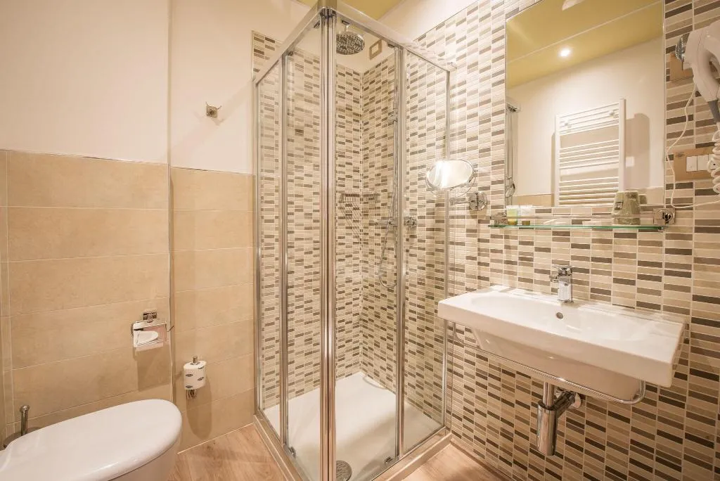 Room, Hotel Rosa, Milan