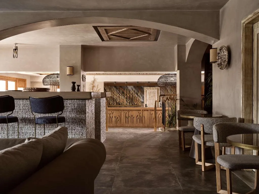 Lobby, Sea Breeze Santorini Beach Resort, Curio Collectio, Santorini
