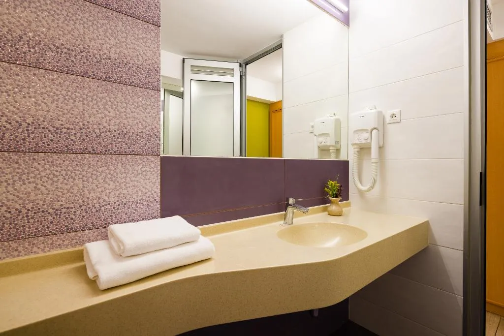 Room SUPERIOR WITH TERRACE Room, Aminess Vival Velaris Resort, Split