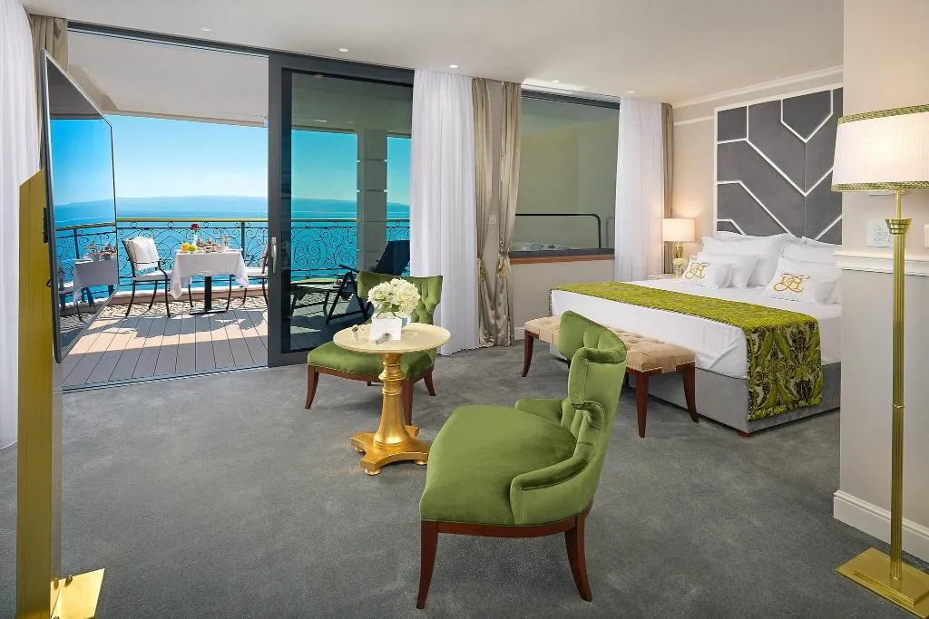 DOUBLE LUXURY SEA VIEW Room, Hotel Villa Harmony, Split
