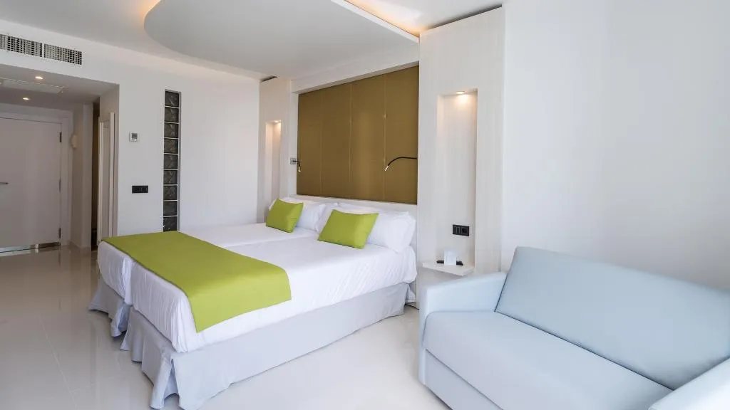 Double or Twin STANDARD Room, Sirenis Hotel Tres Carabelas & SPA, Ibiza