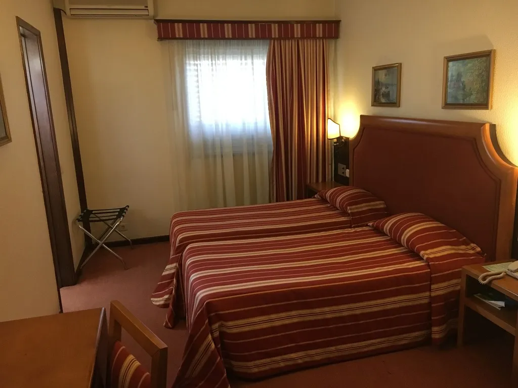 Room, Afonso V, Porto