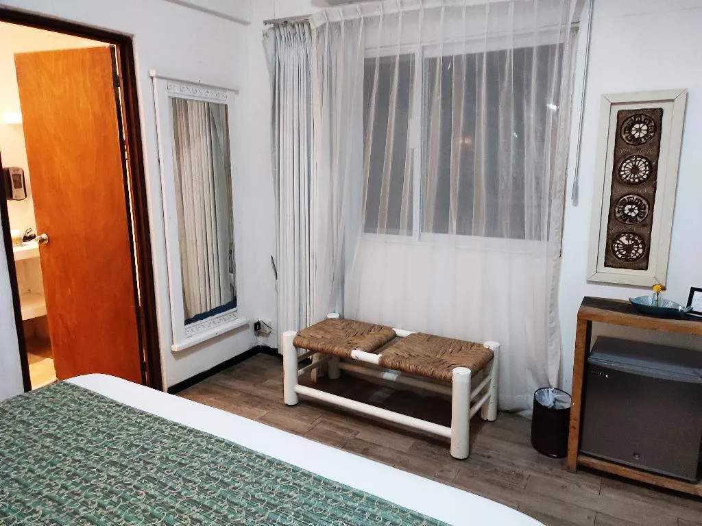 JUNIOR SUITE GARDEN VIEW Room, Villa Las Estrellas Tulum - located at party zone, Cancun Area