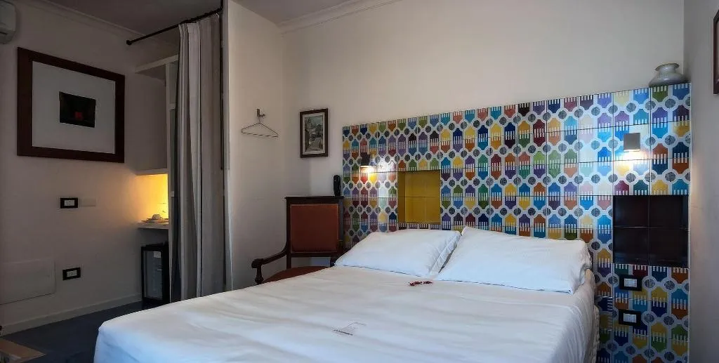 Room, La Moresca, Naples
