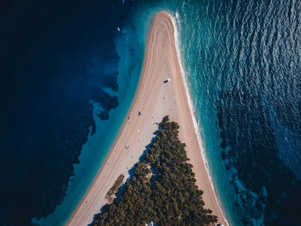 Beach, The Bristol Bol, Split