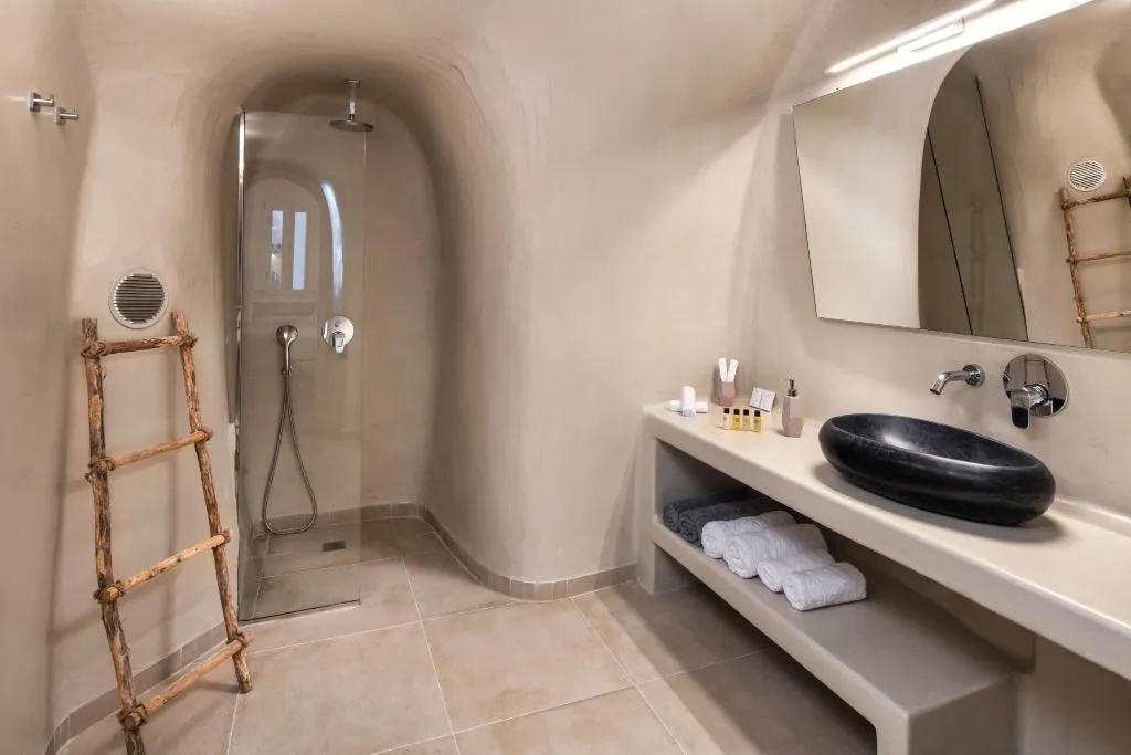 SUITE GRAND Room, Hill Suites Santorini, Santorini