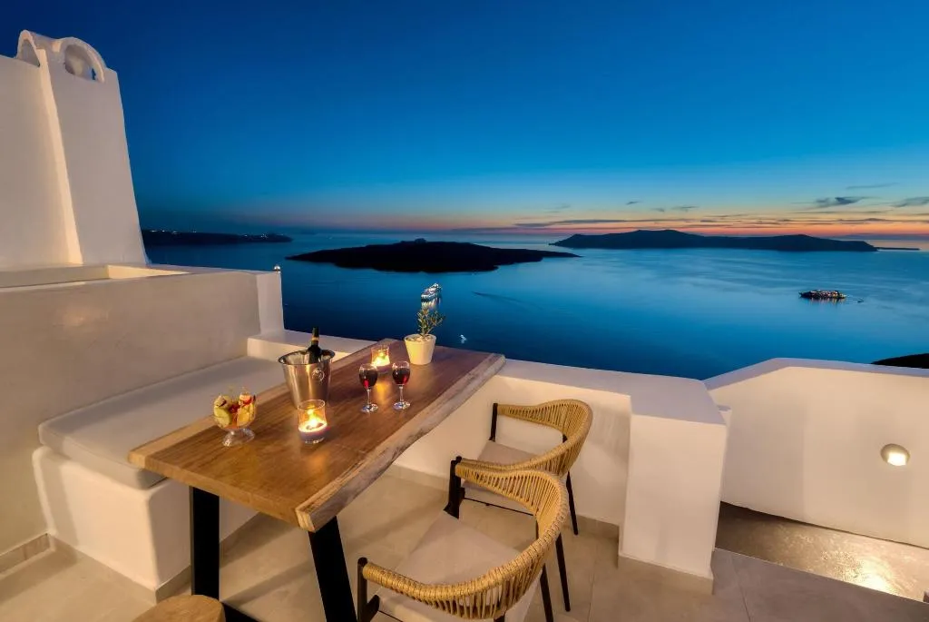 Room, Iriana Suites, Santorini