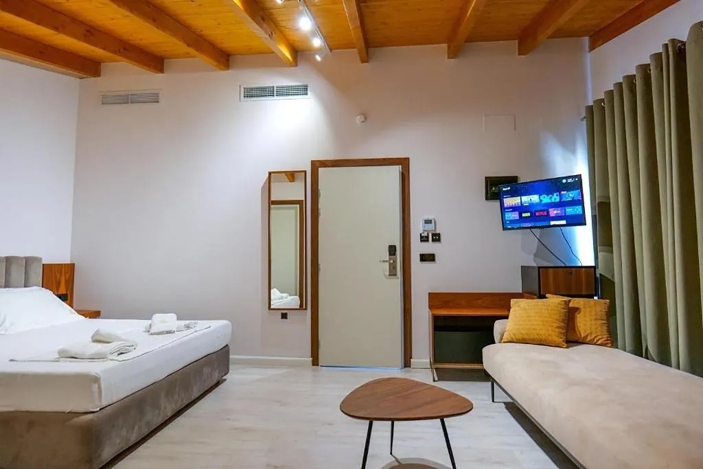 Room, Hotel Semajo, Kavaje