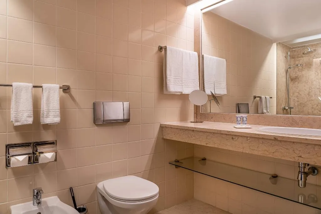 DOUBLE SINGLE USE PREMIUM CITY VIEW Room, Hotel do Chiado, Lisbon