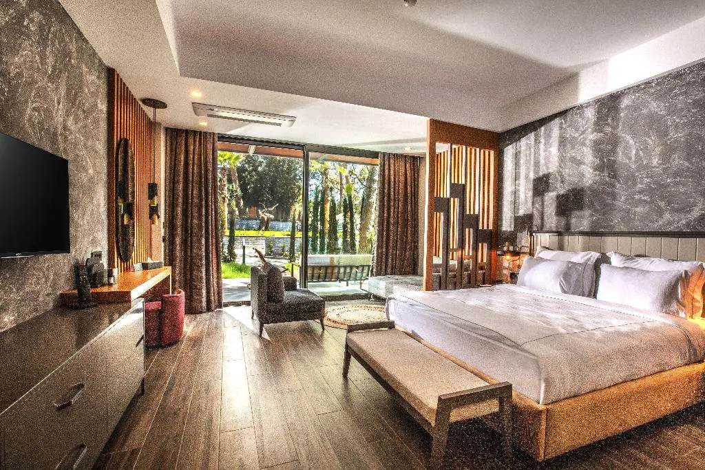 DOUBLE PREMIUM GARDEN VIEW Room, Unique Life Style Hotel, Izmir