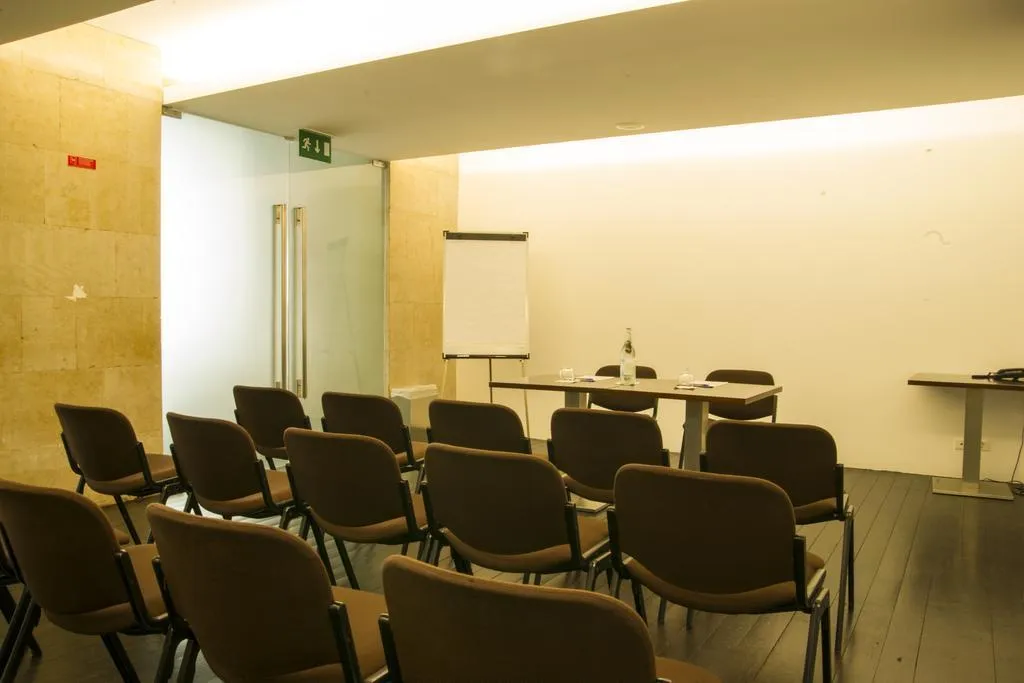 Conferences, Jerónimos 8, Lisbon