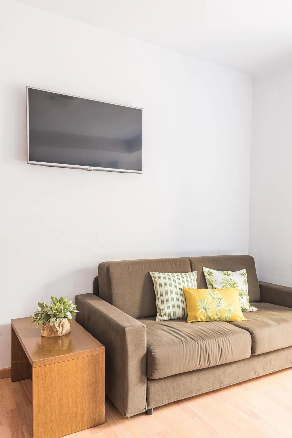 Room, Erba By Pillow, Costa Brava