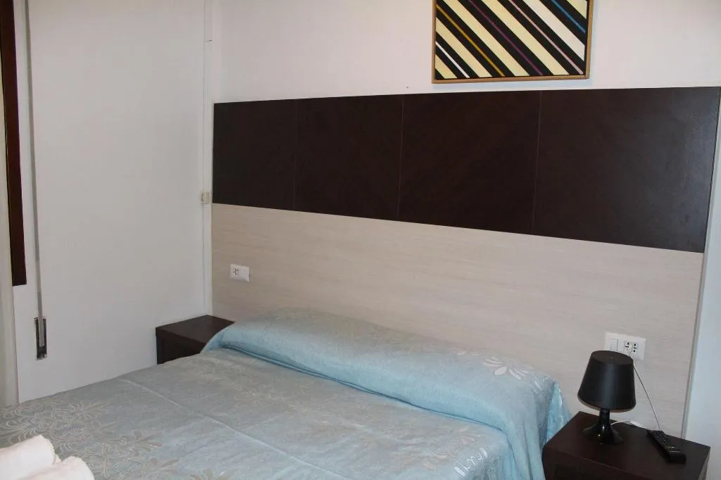 Room, Colombo Hotel & Hostel For Backpackers, Venice