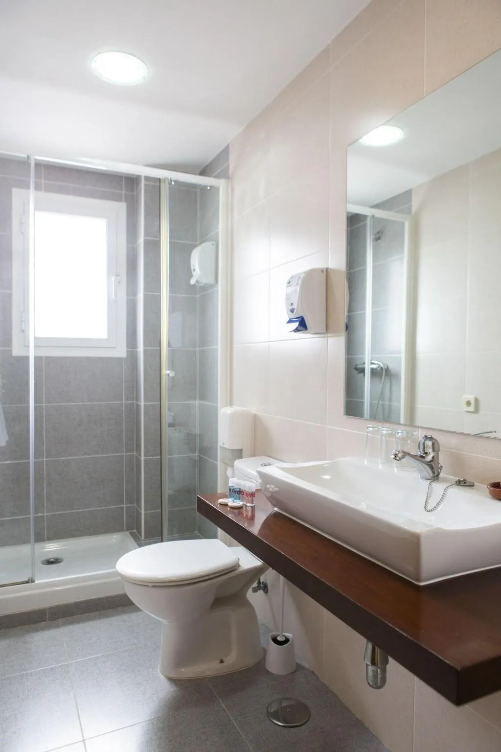 Room, Hotel Mavi, Madrid