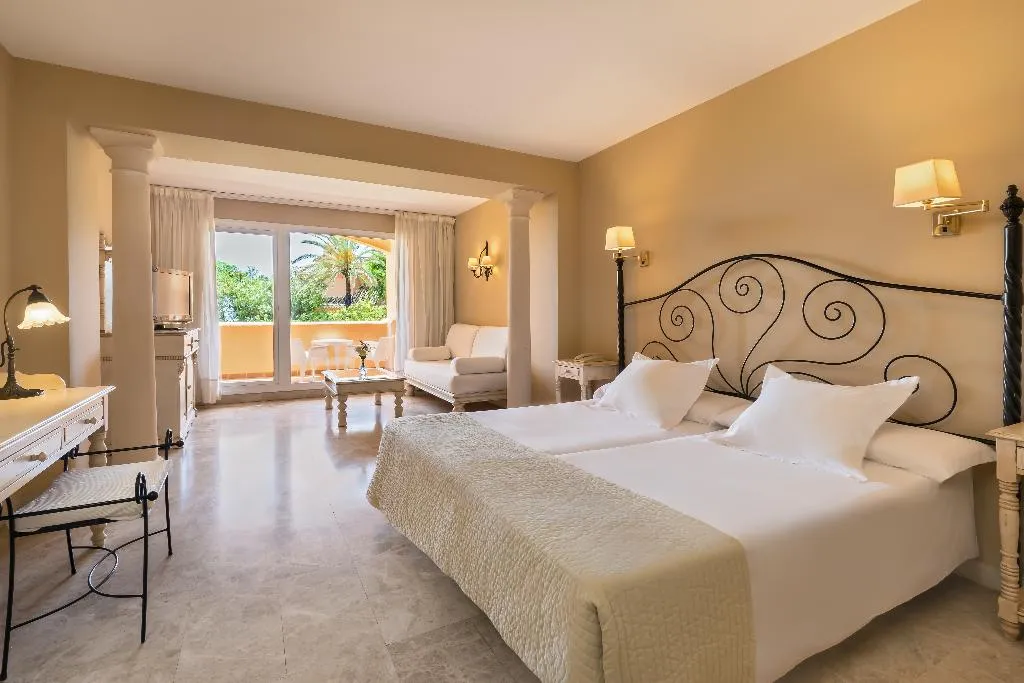 DOUBLE STANDARD Room, Hotel Guadalmina, Costa Del Sol