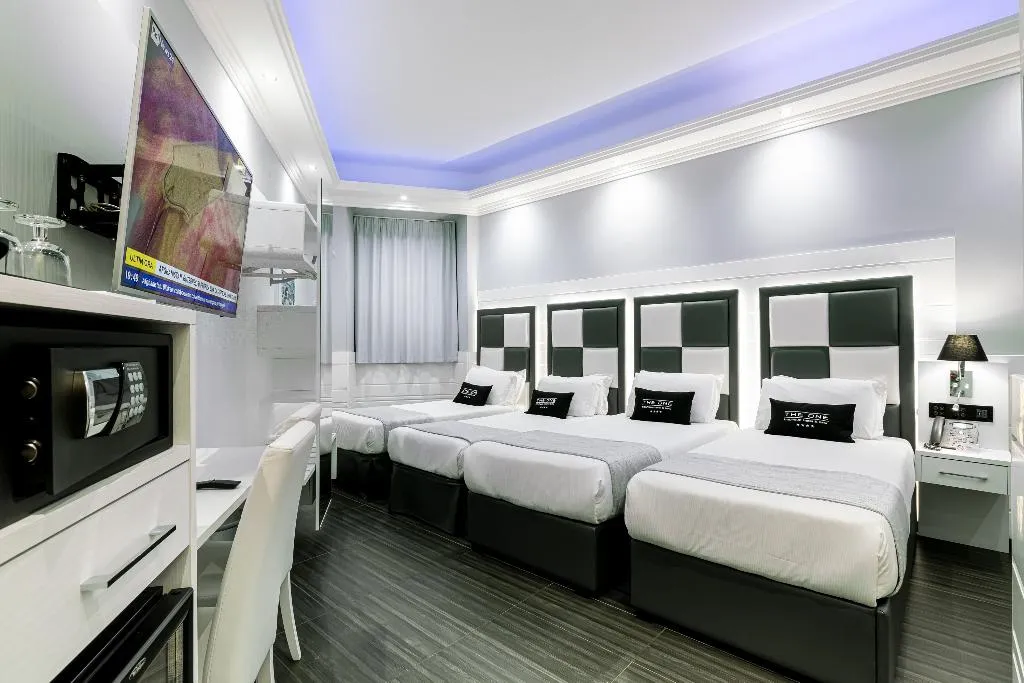 QUADRUPLE COMFORT Room, THE ONE Boutique Hotel & SPA Rome, Rome