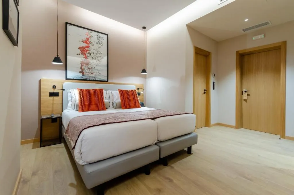 Double or Twin STANDARD Room, Rossio Plaza Hotel, Lisbon