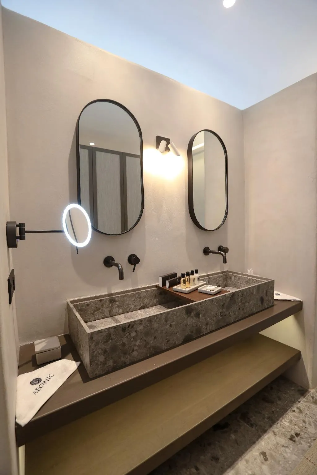 SUITE WITH PRIVATE POOL Room, Aeonic Suites & Spa, Mykonos