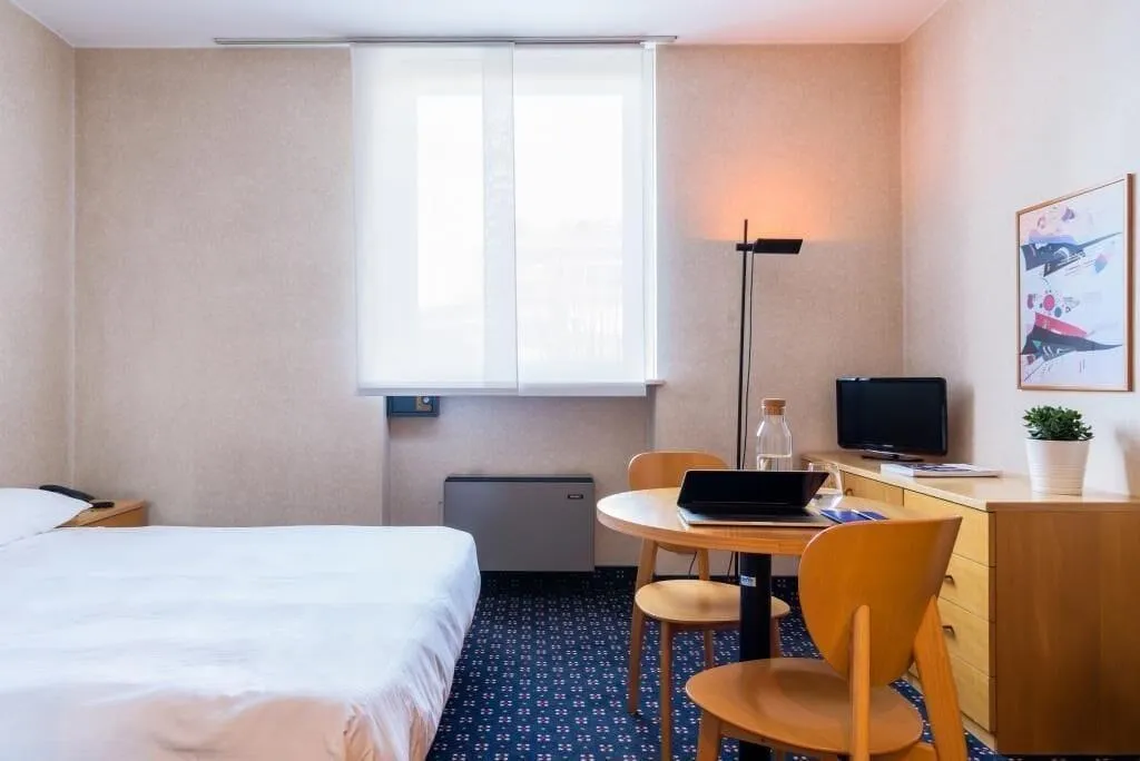 Room, Residence Cimarosa, Milan