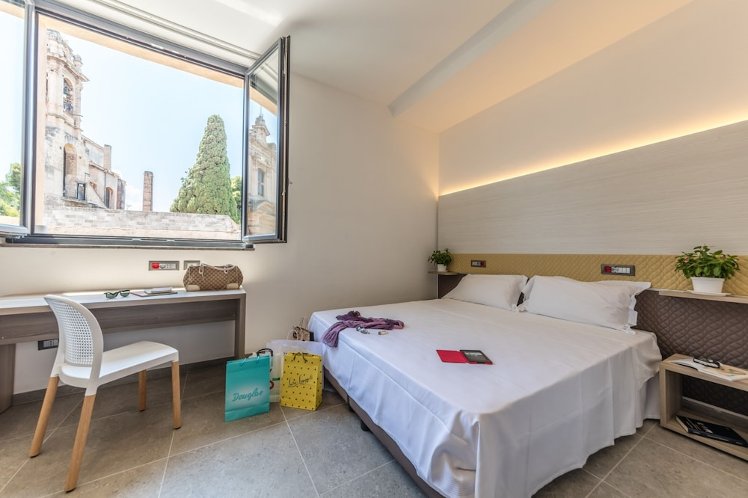 Camplus Guest Palermo, Catania