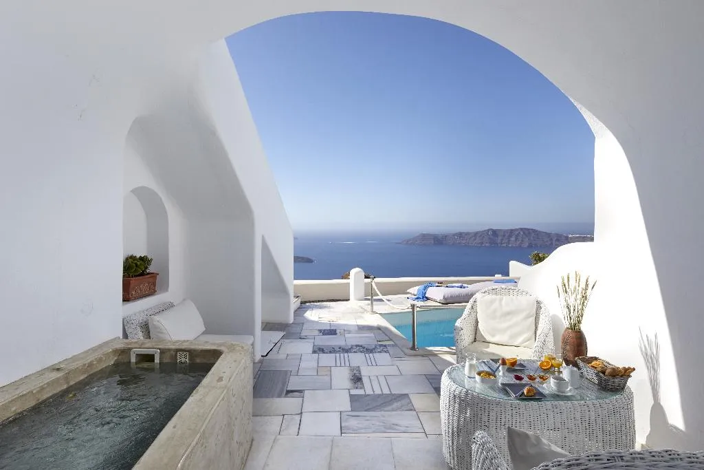 SUITE HONEYMOON Room, Iliovasilema Hotel & Suites, Santorini