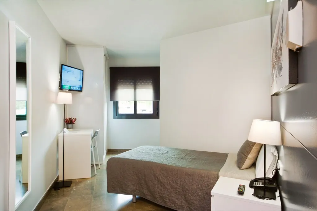 SINGLE STANDARD Room, Sant Pere II Hotel, Barcelona