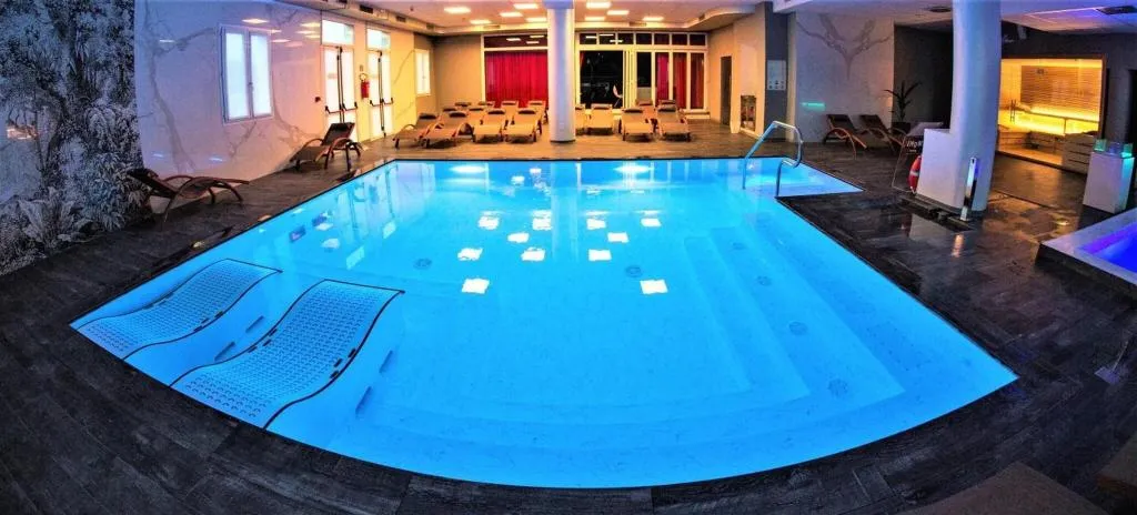 Pool, Formula International, Venice