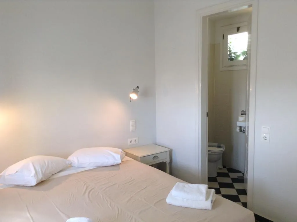 FAMILY ROOM ONE BEDROOM Room, Rosebay, Santorini