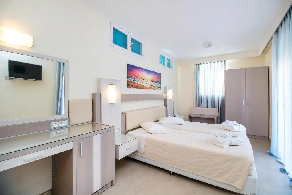 Room, Pegasos, Rhodes