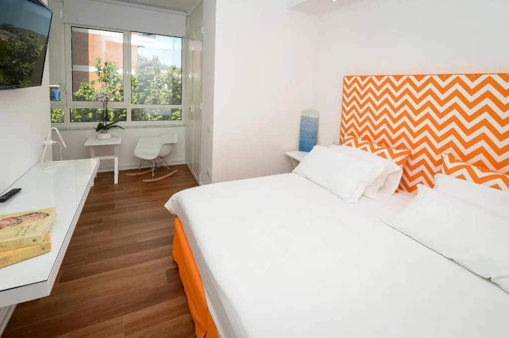 Room, Casa Pantone, Naples
