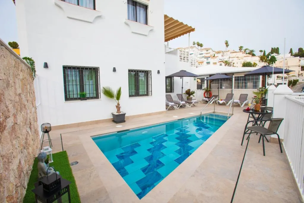 Pool, Boutique Rooms Playa Burriana, Costa Del Sol