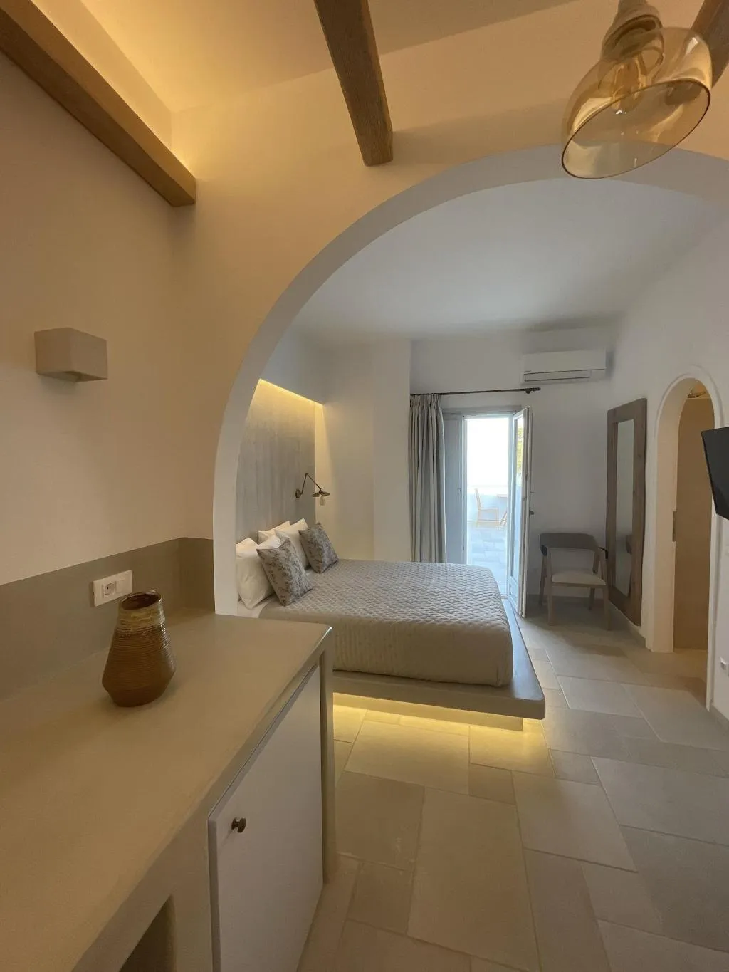 Room, Makris Beach Hotel, Santorini