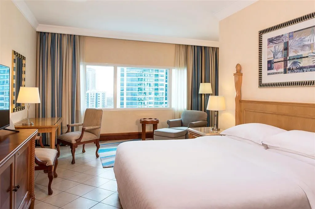 General view, Sheraton Jumeirah Beach Resort, Dubai