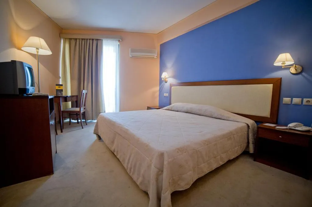 Double or Twin STANDARD Room, Four Seasons, Athens